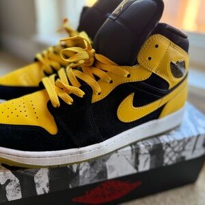 Jordan 1’s  Men’s High-Top Sneakers in Black & Yellow